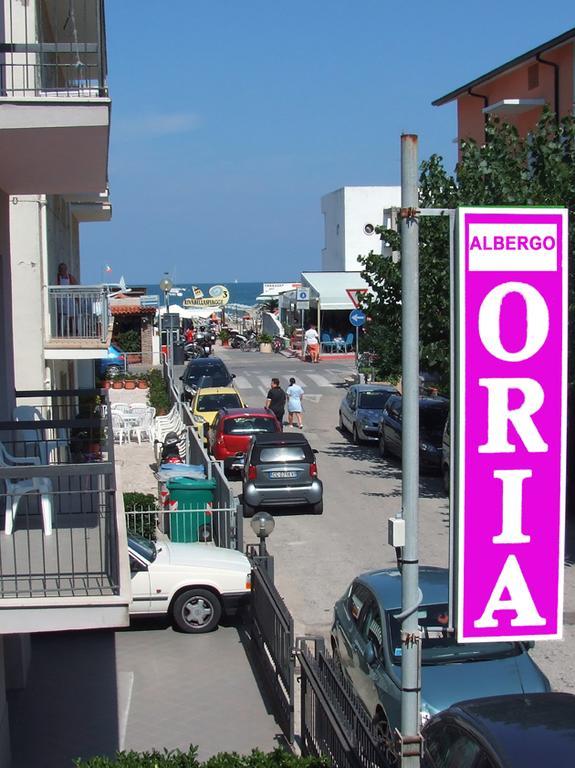 Hotel Oria Римини Экстерьер фото